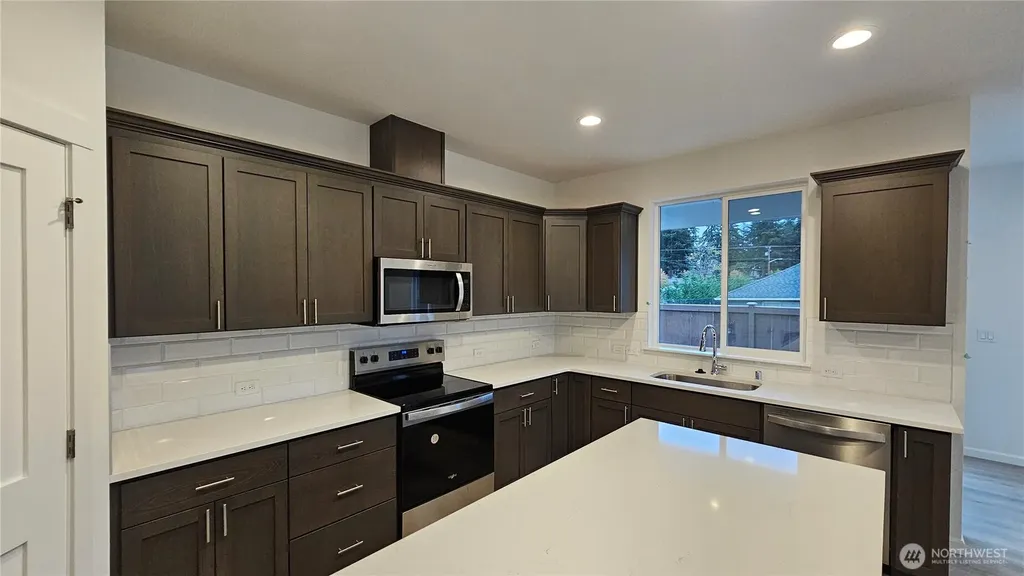 15820 Woodland Court SE Yelm WA 98597
