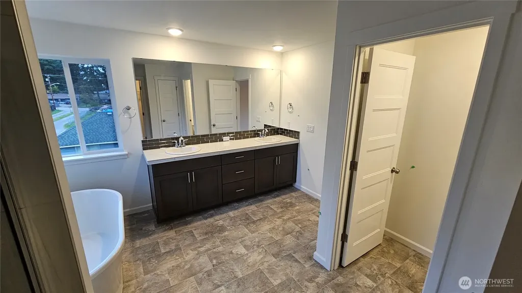 15820 Woodland Court SE Yelm WA 98597
