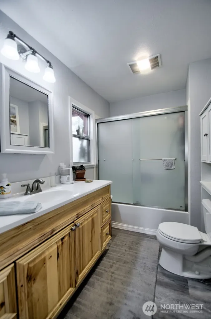 1296 Centralia Alpha Road Chehalis WA 98532