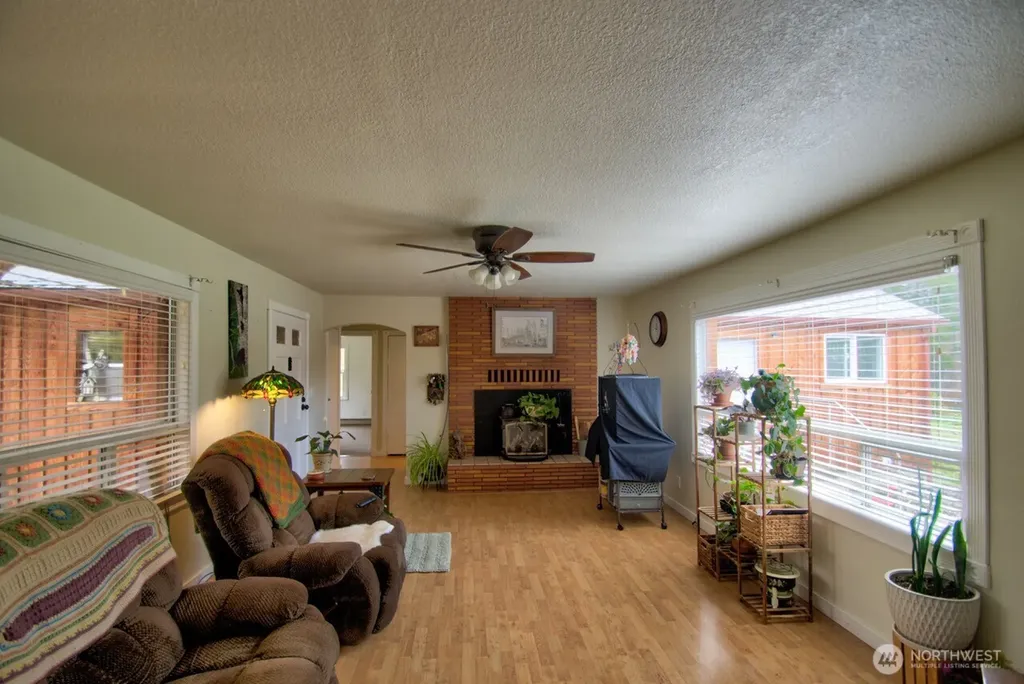 1296 Centralia Alpha Road Chehalis WA 98532
