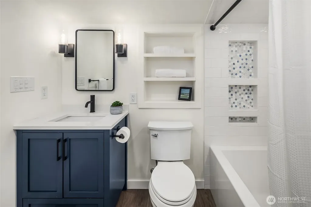 5610 W Mercer Way Mercer Island WA 98040