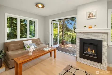 5610 W Mercer Way Mercer Island WA 98040