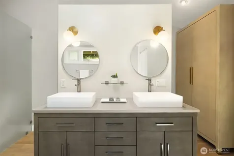 5610 W Mercer Way Mercer Island WA 98040