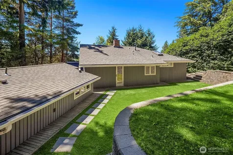 5610 W Mercer Way Mercer Island WA 98040