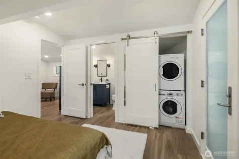 5610 W Mercer Way Mercer Island WA 98040