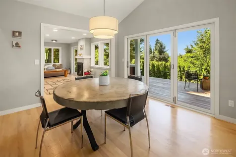 5610 W Mercer Way Mercer Island WA 98040