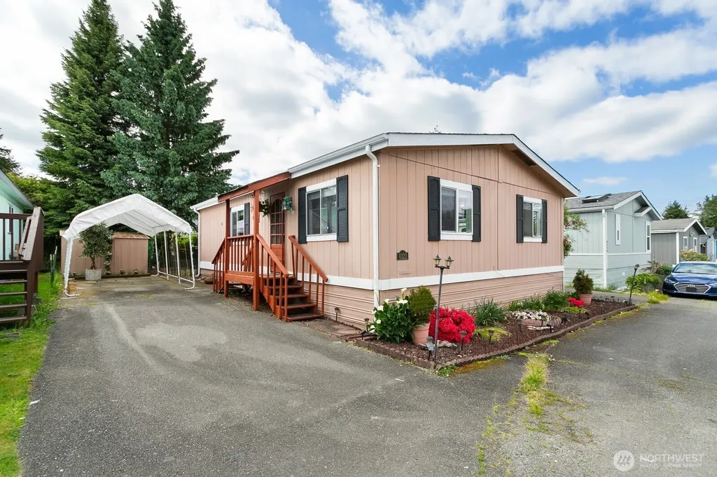 8322 19th Ave Court E Tacoma WA 98404