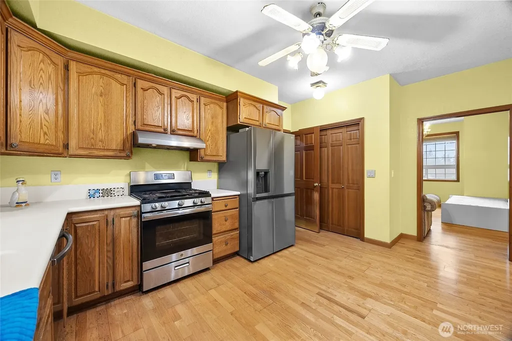 4802 51st Street Ct E Tacoma WA 98443