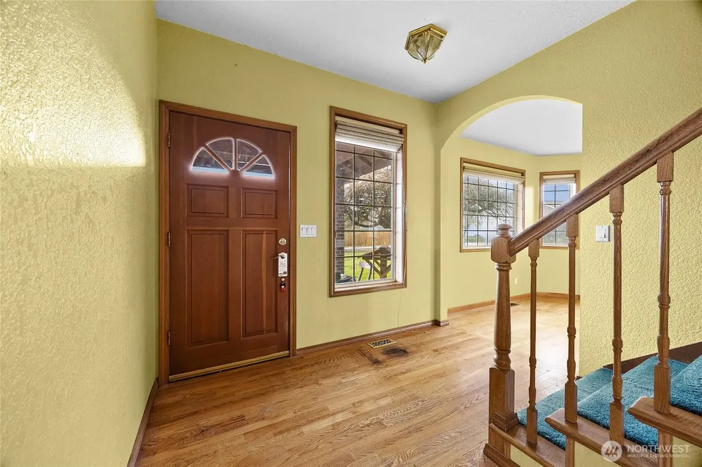 4802 51st Street Ct E Tacoma WA 98443