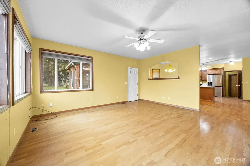 4802 51st Street Ct E Tacoma WA 98443