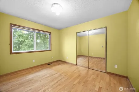 4802 51st Street Ct E Tacoma WA 98443
