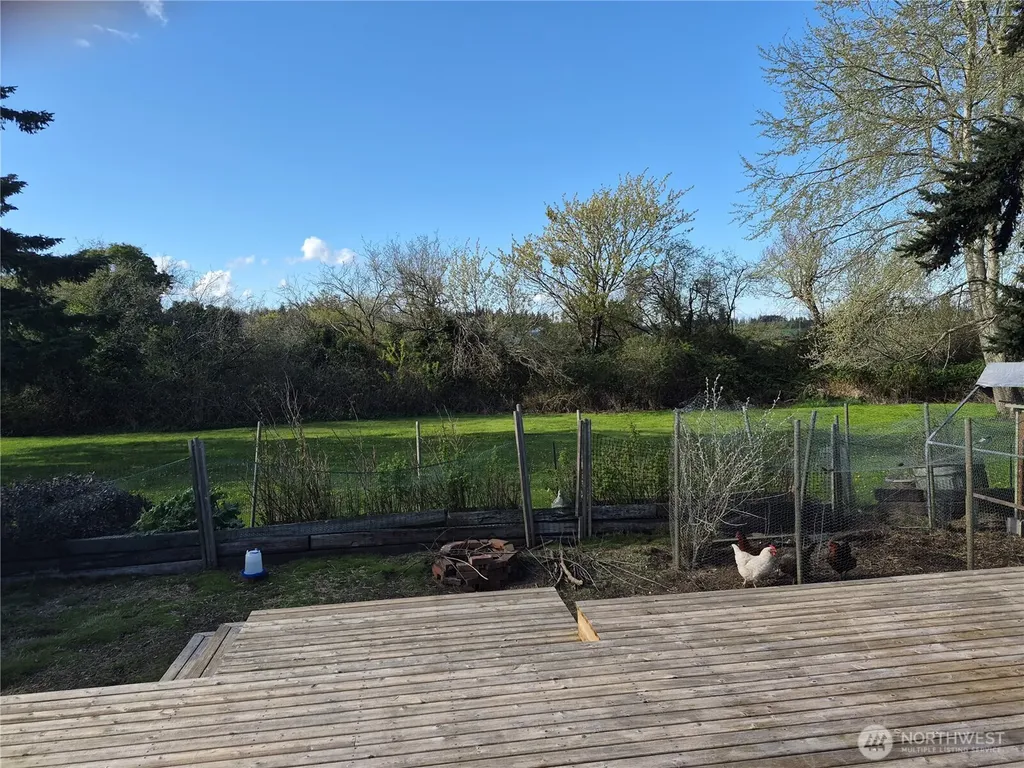 801 Livingston Bay Shore Drive Camano Island WA 98282