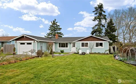 801 Livingston Bay Shore Drive Camano Island WA 98282