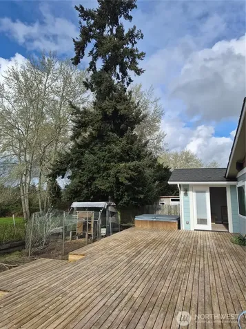 801 Livingston Bay Shore Drive Camano Island WA 98282
