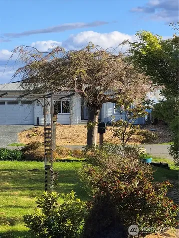 801 Livingston Bay Shore Drive Camano Island WA 98282