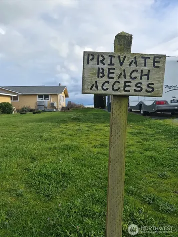 801 Livingston Bay Shore Drive Camano Island WA 98282