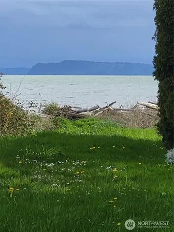 801 Livingston Bay Shore Drive Camano Island WA 98282