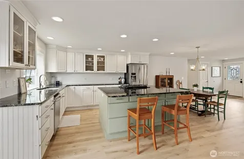 801 Livingston Bay Shore Drive Camano Island WA 98282