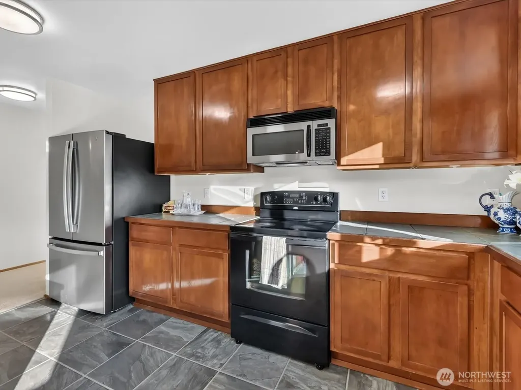 1716 250th Court SE Sammamish WA 98075