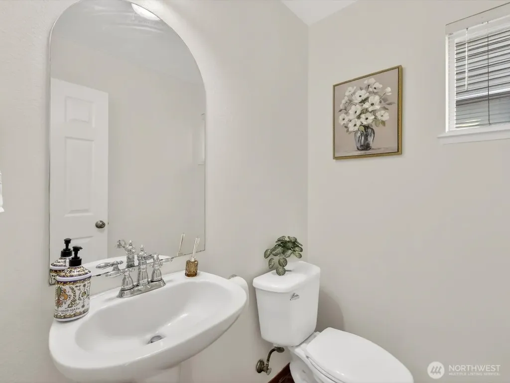 1716 250th Court SE Sammamish WA 98075