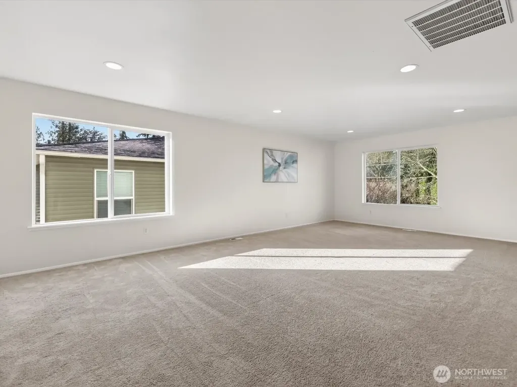 1716 250th Court SE Sammamish WA 98075