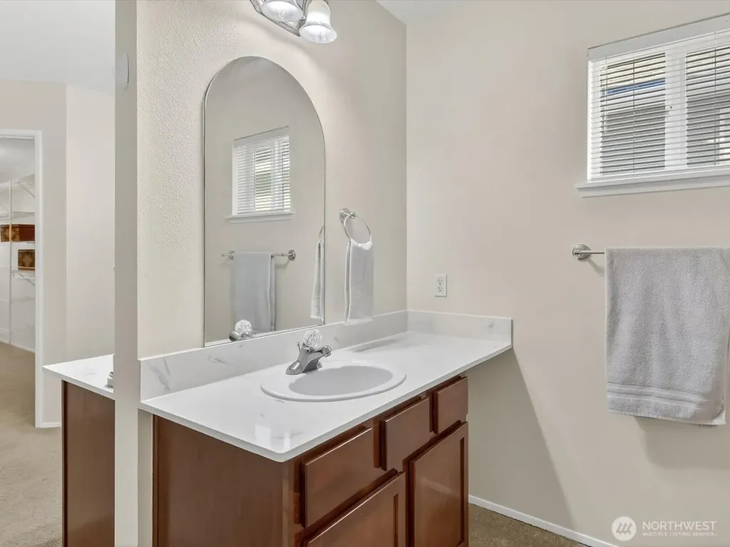 1716 250th Court SE Sammamish WA 98075