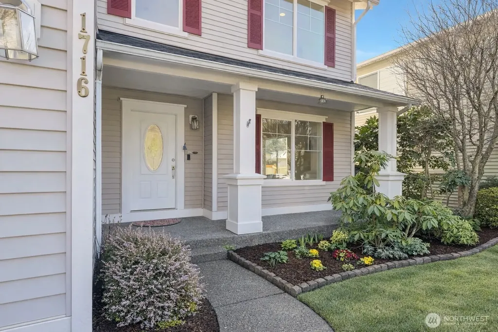 1716 250th Court SE Sammamish WA 98075