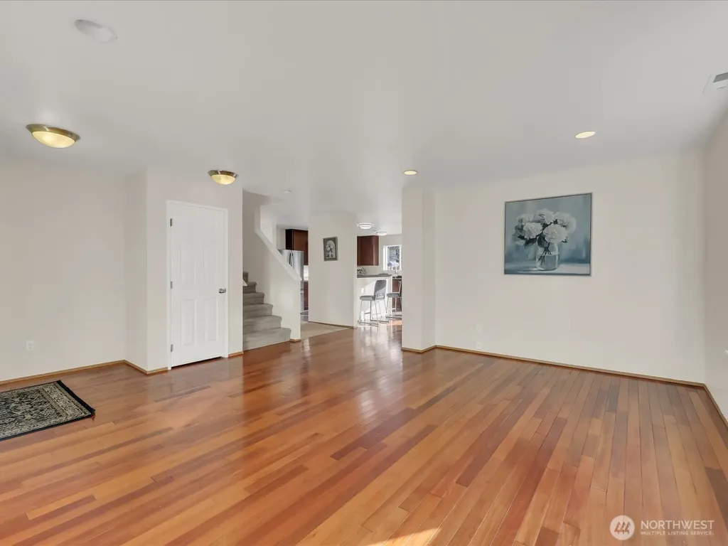 1716 250th Court SE Sammamish WA 98075