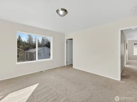 1716 250th Court SE Sammamish WA 98075