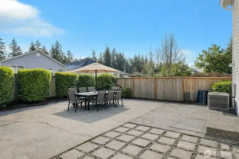 1716 250th Court SE Sammamish WA 98075