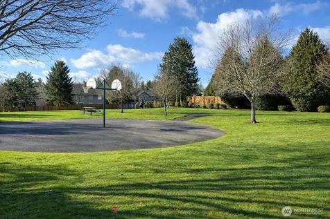 1716 250th Court SE Sammamish WA 98075