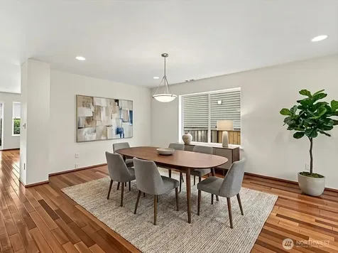 1716 250th Court SE Sammamish WA 98075