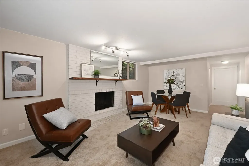 3400 25th Avenue W Seattle WA 98199