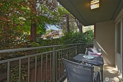 3400 25th Avenue W Seattle WA 98199