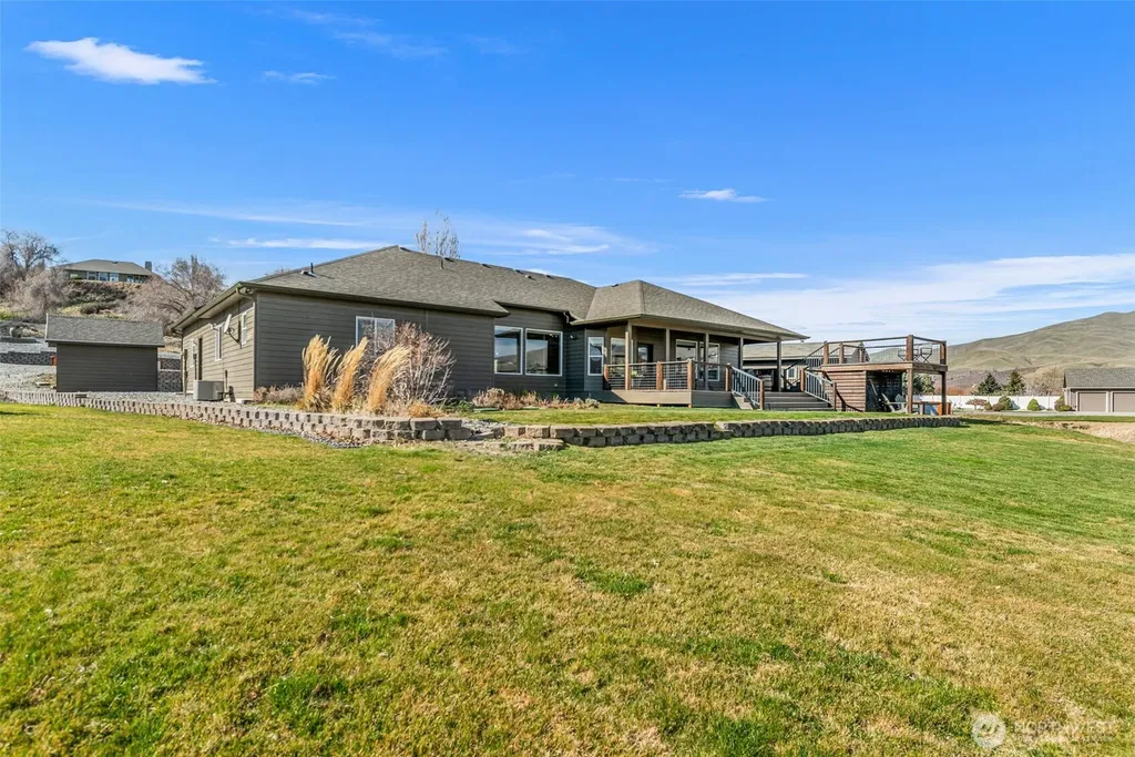 3045 Eastview Lane Wenatchee WA 98801