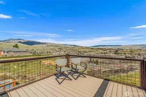 3045 Eastview Lane Wenatchee WA 98801