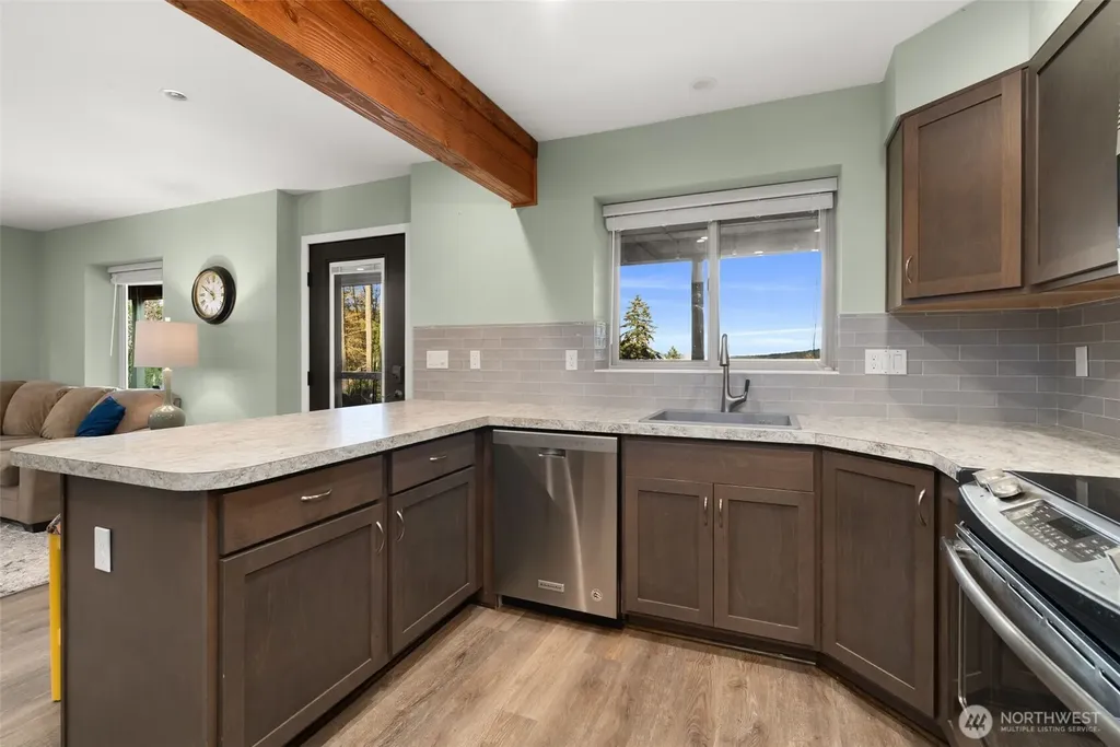 12511 Cole Point Drive Anderson Island WA 98303