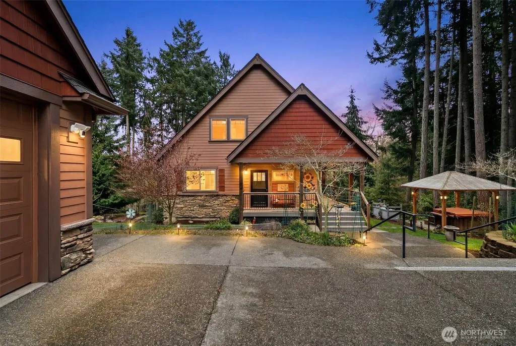 12511 Cole Point Drive Anderson Island WA 98303