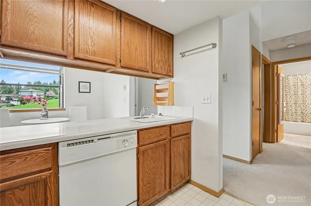 23001 Lakeview Drive Mountlake Terrace WA 98043