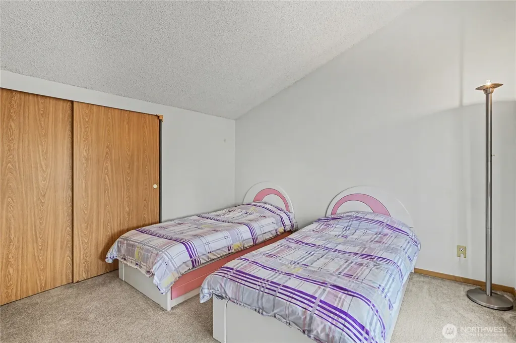 23001 Lakeview Drive Mountlake Terrace WA 98043
