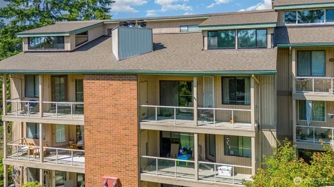 23001 Lakeview Drive Mountlake Terrace WA 98043