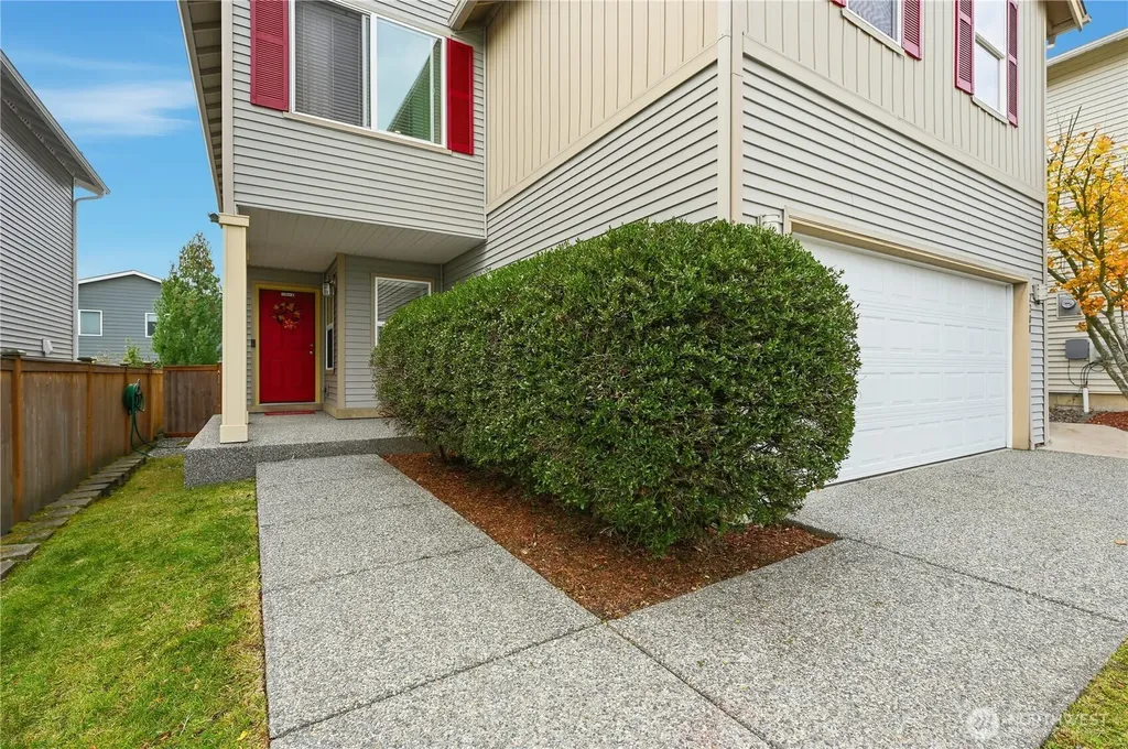 2208 116th Drive SE Lake Stevens WA 98258