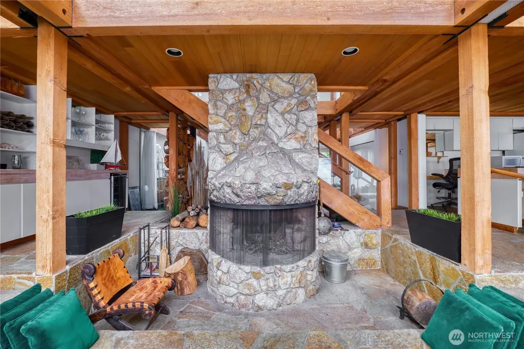 731 Kendor Drive Point Roberts WA 98281