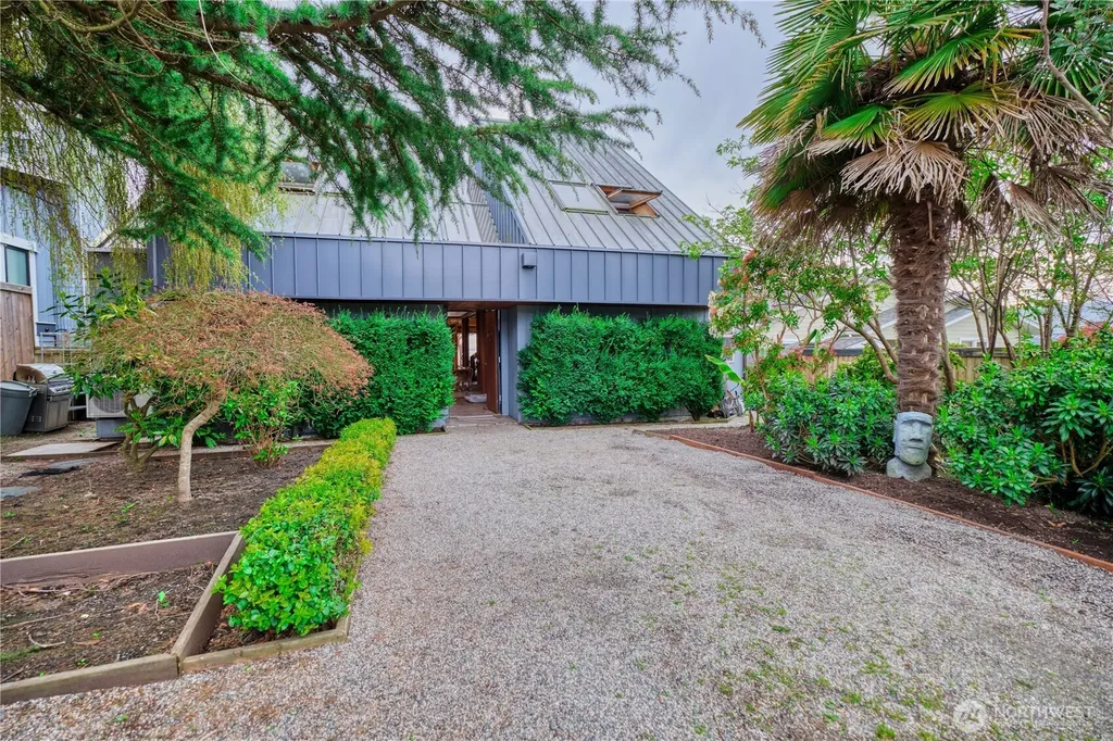 731 Kendor Drive Point Roberts WA 98281