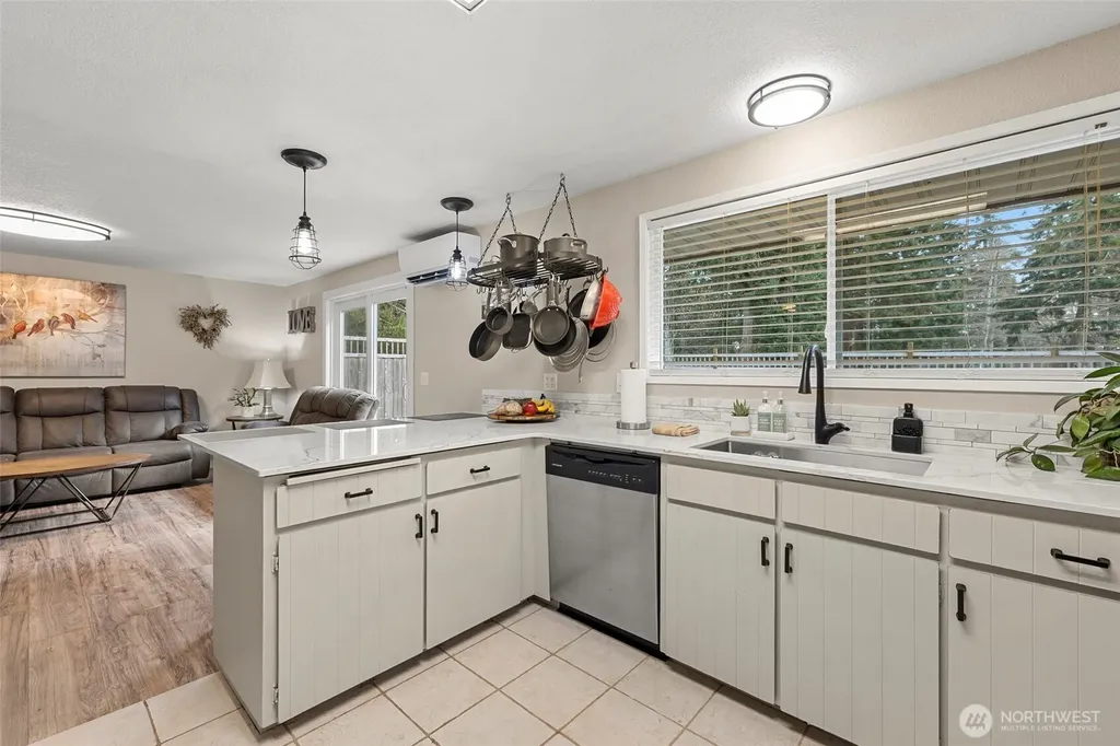621 Parker Road Coupeville WA 98239
