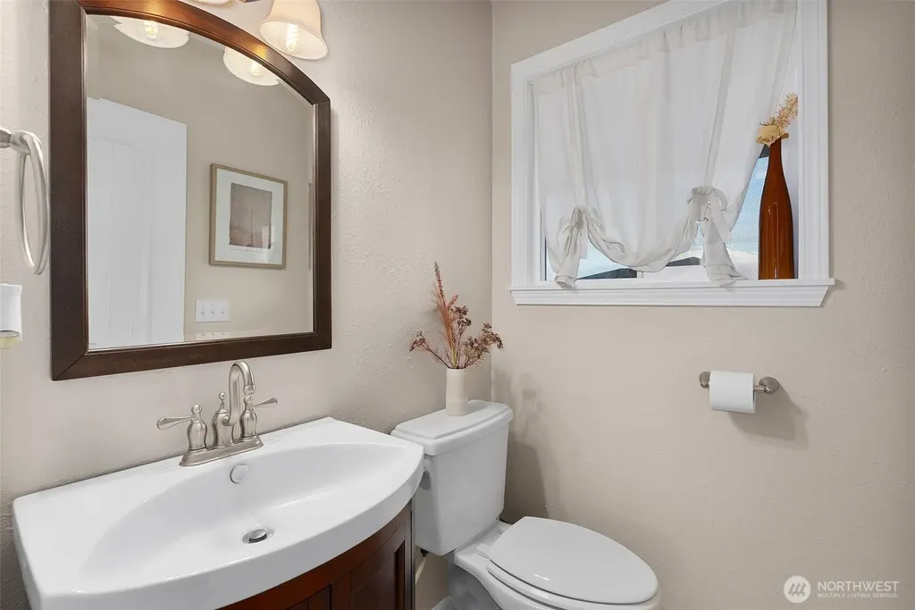 138 Sunrise Avenue SE Ocean Shores WA 98569