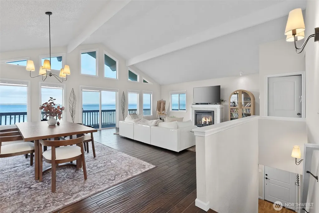 138 Sunrise Avenue SE Ocean Shores WA 98569
