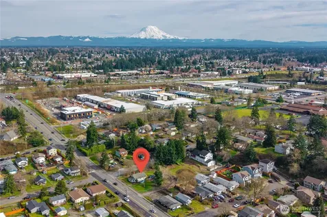 2502 S 74th Street Tacoma WA 98409