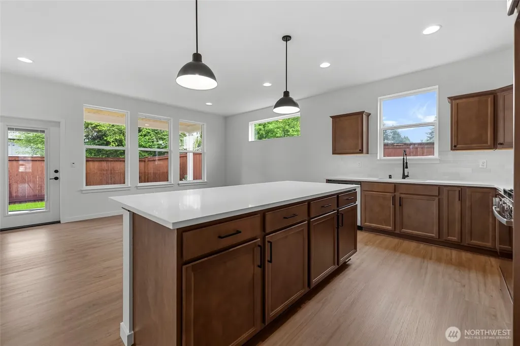 745 Prospector Place Sedro Woolley WA 98284