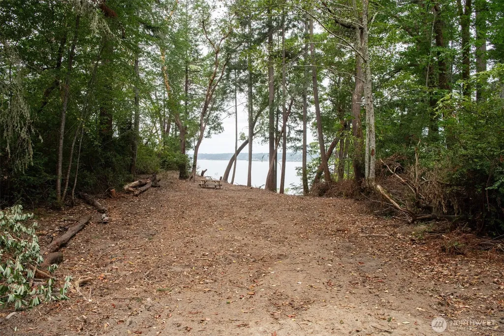6206 Crescent Beach Road Vaughn WA 98394